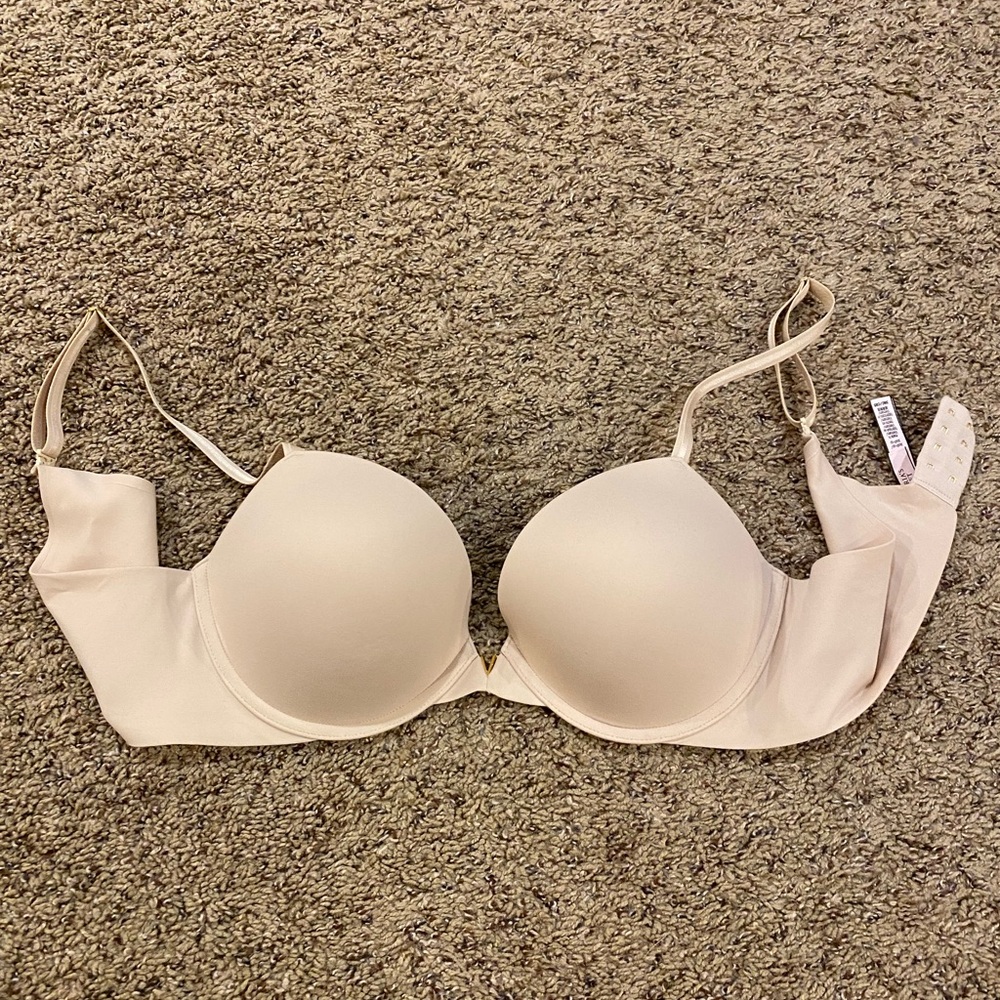 Victorias Secret Women's Cream Bra